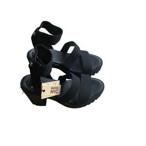 Madden NYC Lug Heel Sandals Strappy Shoe Black Womens Size 6